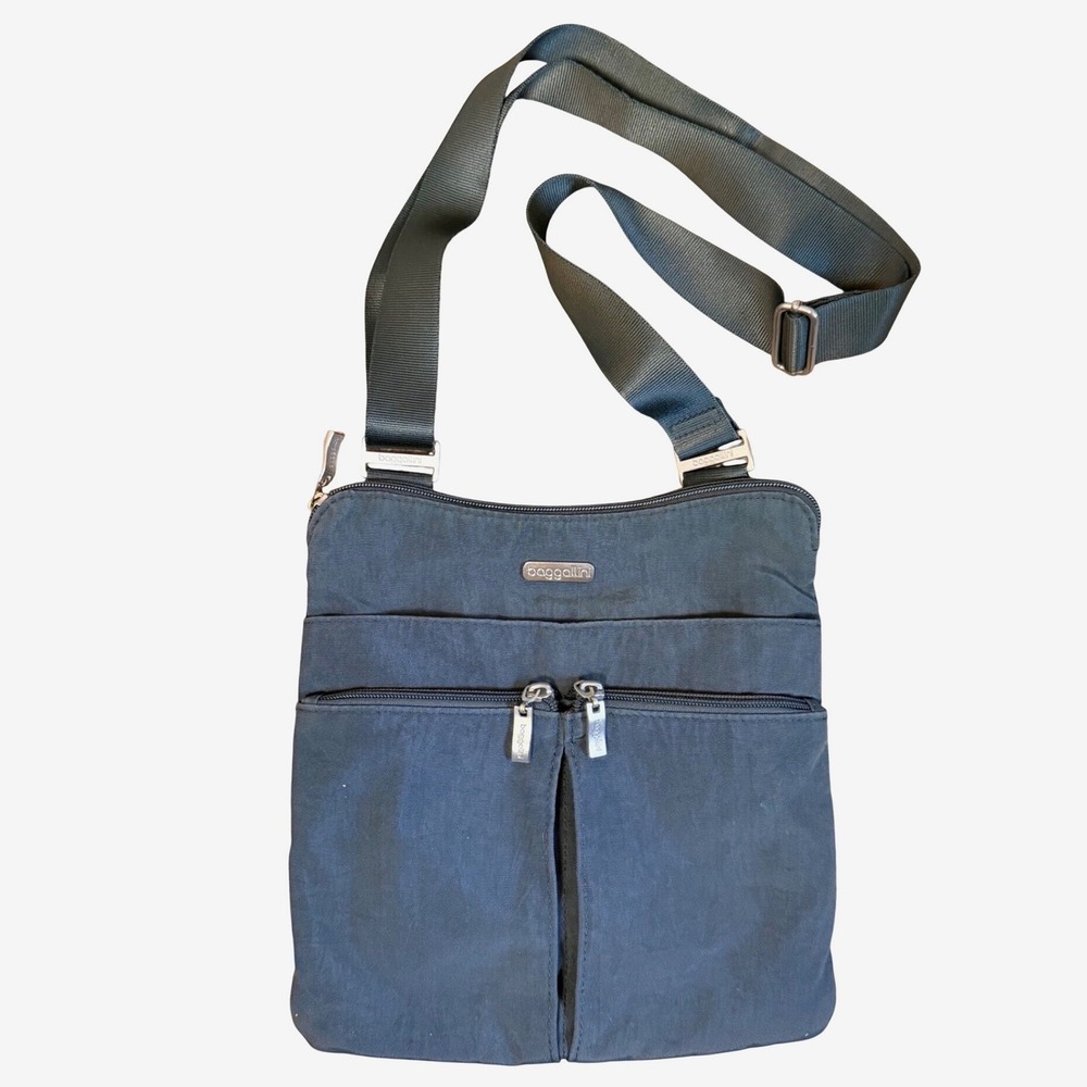 Baggallini Nylon Gray Zipper Crossbody Purse Adjustable Strap Travel